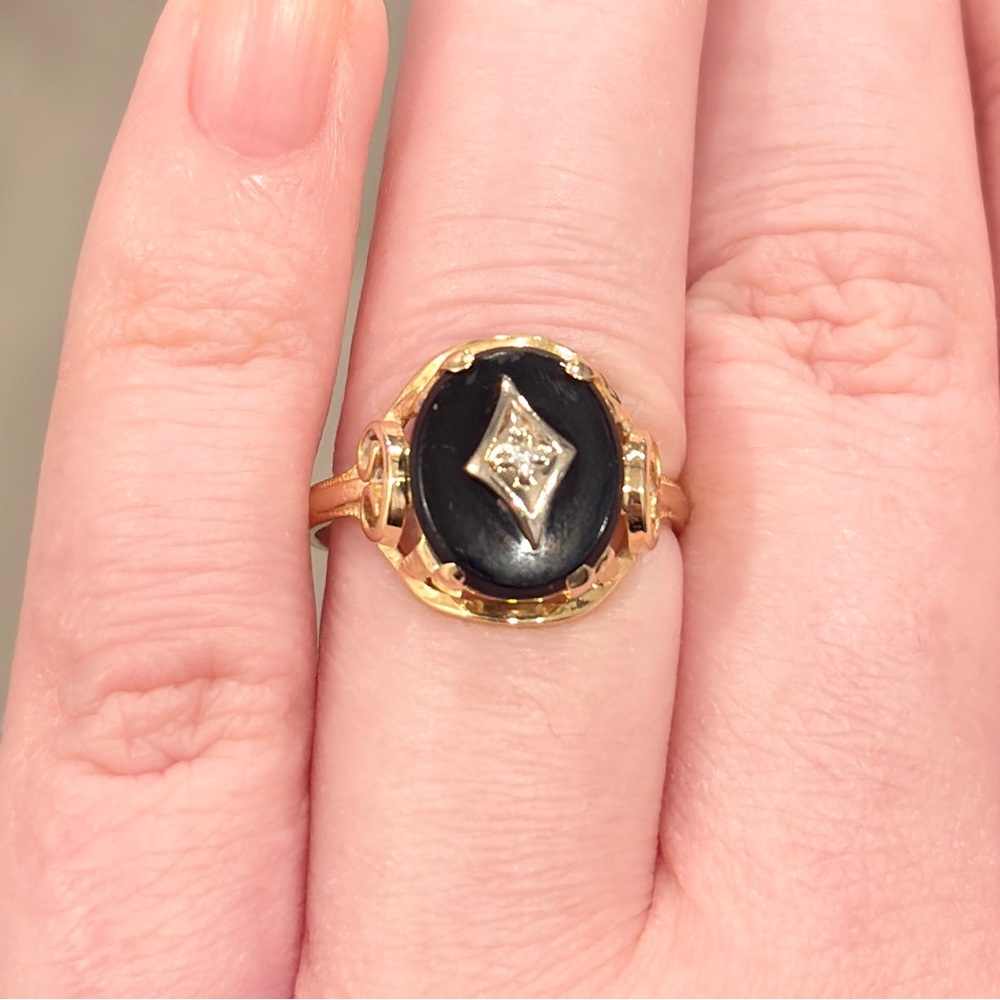 Vintage 14K Art Deco Onyx Diamond Ring, Yellow Gold Black Oval Size 7.25 - Picture 6 of 17